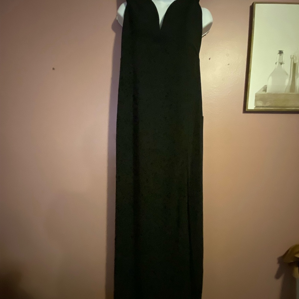 Elegant Black Sleeveless Dress